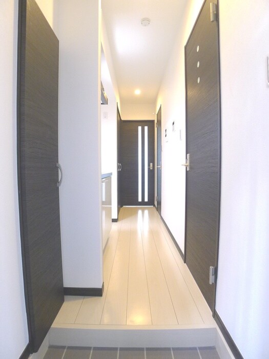 物件内観写真19　(玄関)