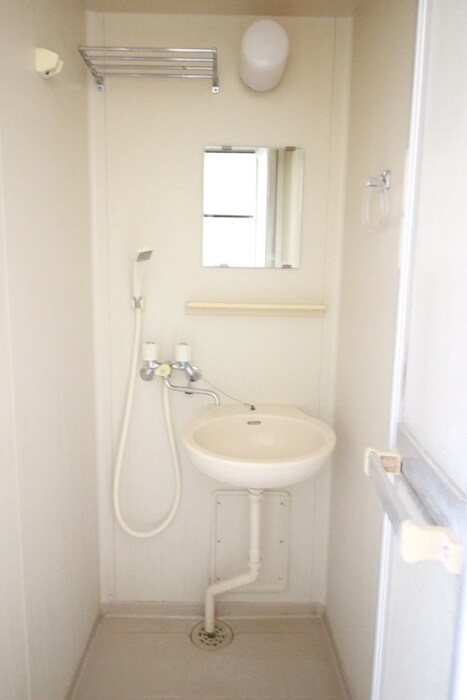 物件内観写真9　(洗面)