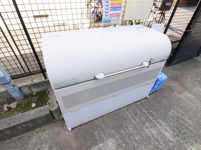 物件外観写真4　(建物設備)