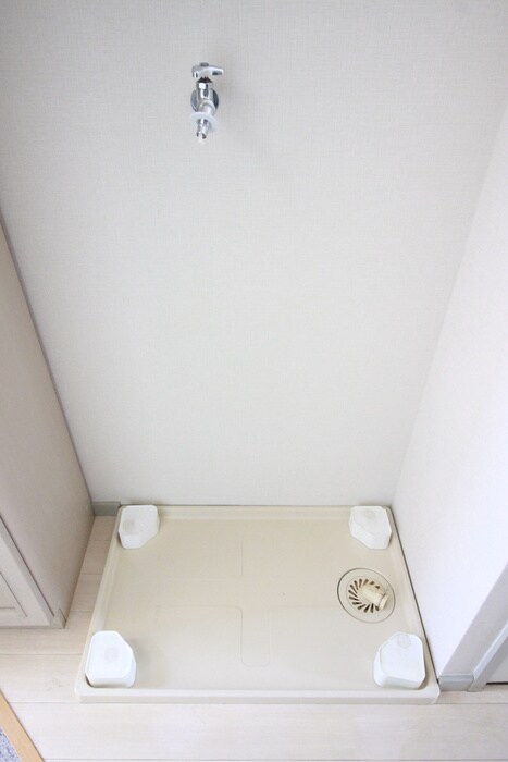 物件内観写真11　(洗濯機置場)