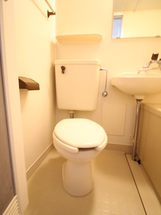 物件内観写真12　(トイレ)