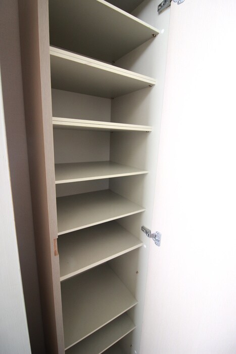 物件内観写真14　(靴箱)