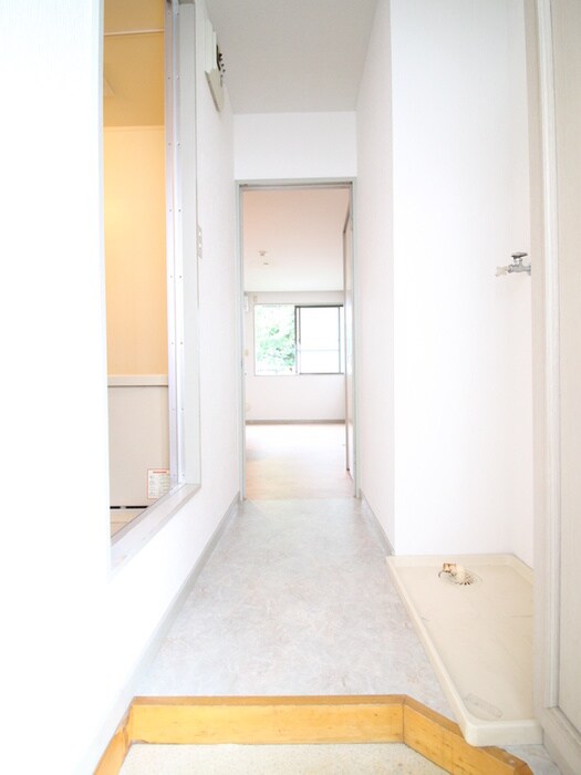 物件内観写真14　(玄関)