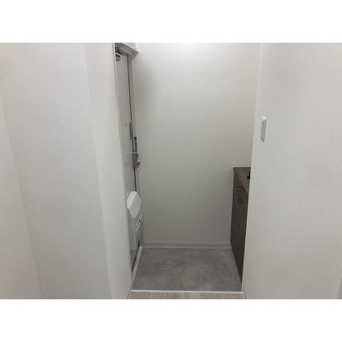 物件内観写真22　(玄関)