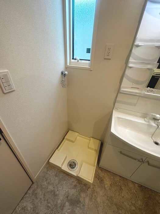 物件内観写真13　(洗面)