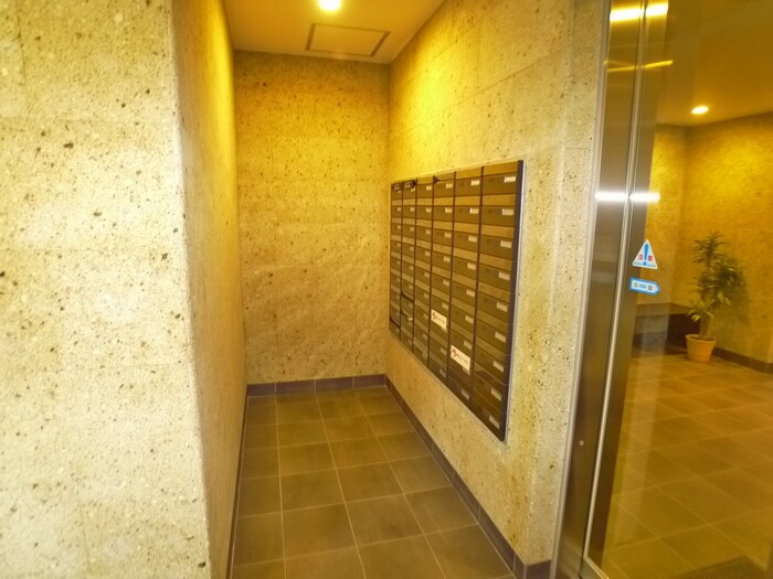 物件外観写真5　(建物設備)