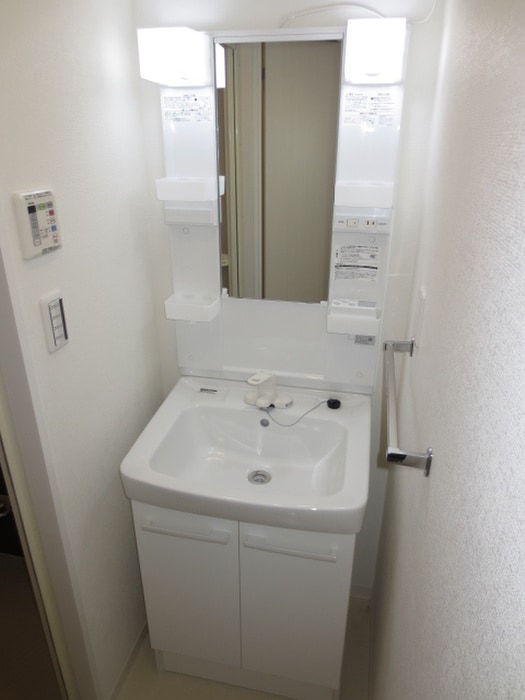 物件内観写真10　(洗面)