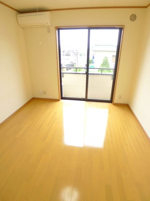 物件内観写真10　(居室)