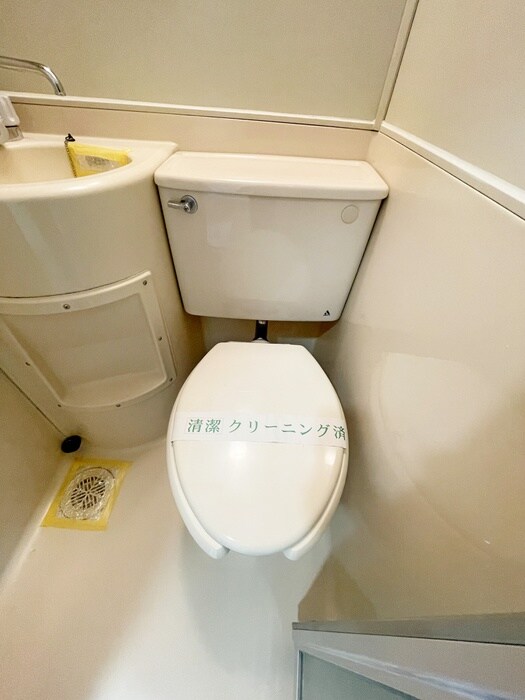 物件内観写真8　(トイレ)