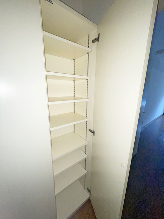 物件内観写真16　(収納)