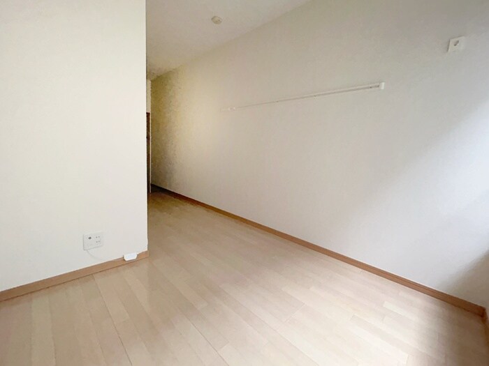 物件内観写真11　(居室)