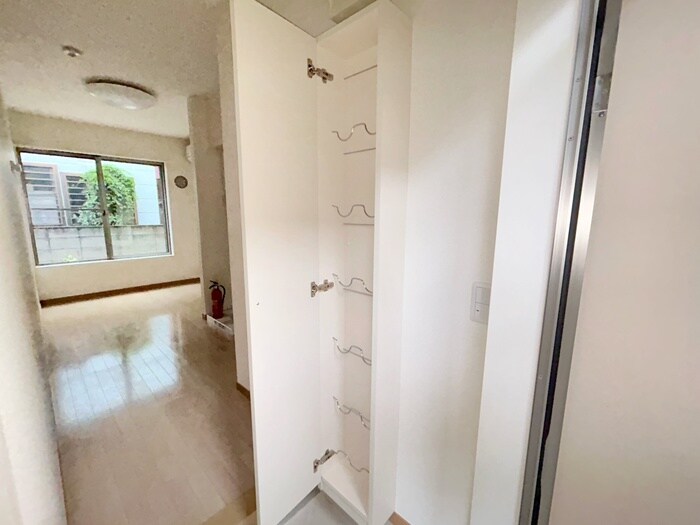 物件内観写真17　(靴箱)
