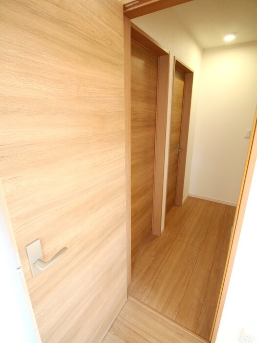 物件内観写真20　(廊下)