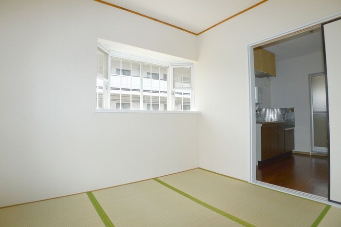 物件内観写真11　(居室)