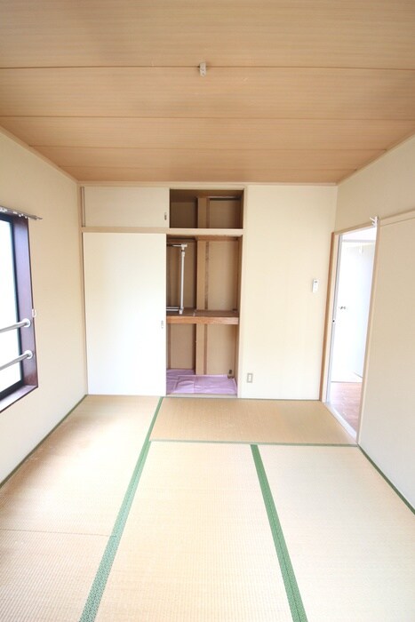 物件内観写真8　(居室)