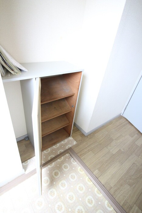 物件内観写真15　(靴箱)