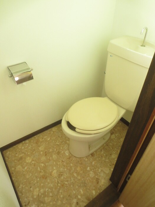 物件内観写真10　(トイレ)