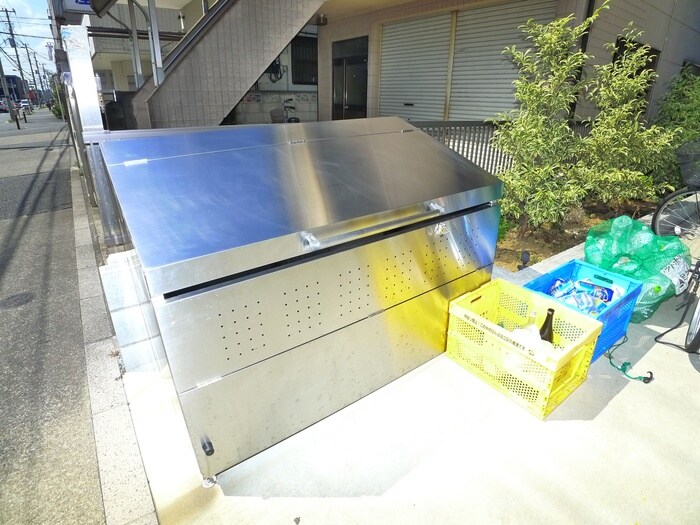 物件外観写真4　(建物設備)