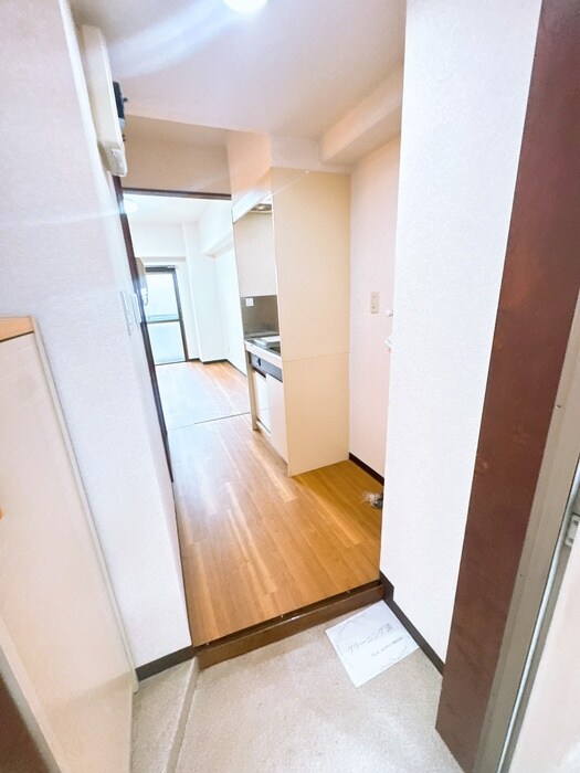 物件内観写真8　(廊下)