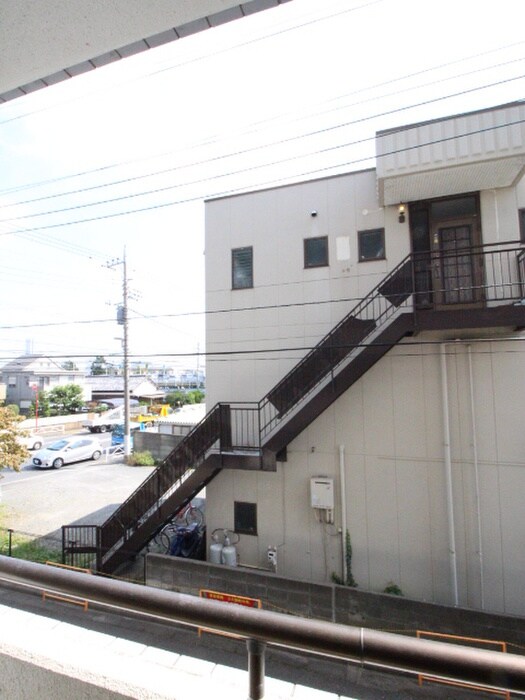 物件内観写真16　(室内からの展望)