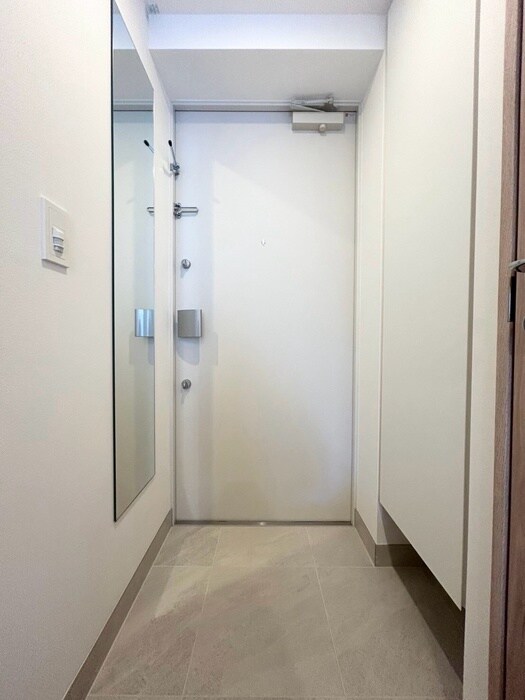 物件内観写真17　(玄関)