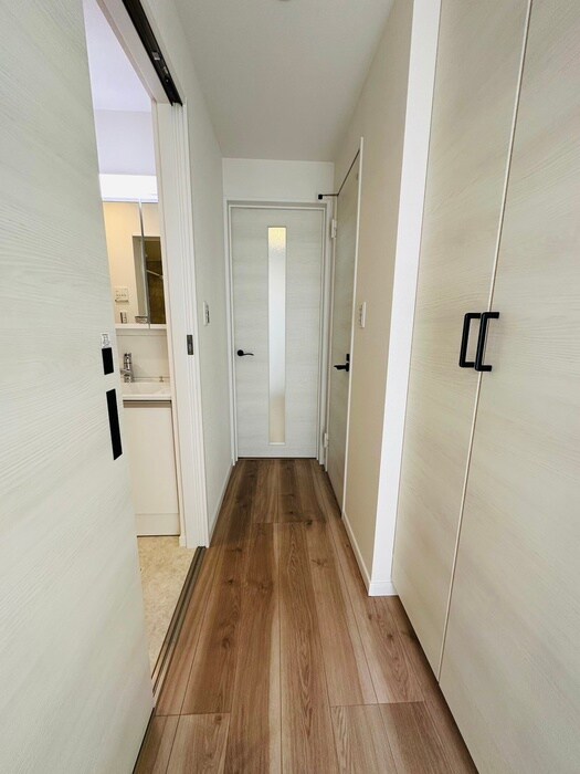 物件内観写真20　(廊下)