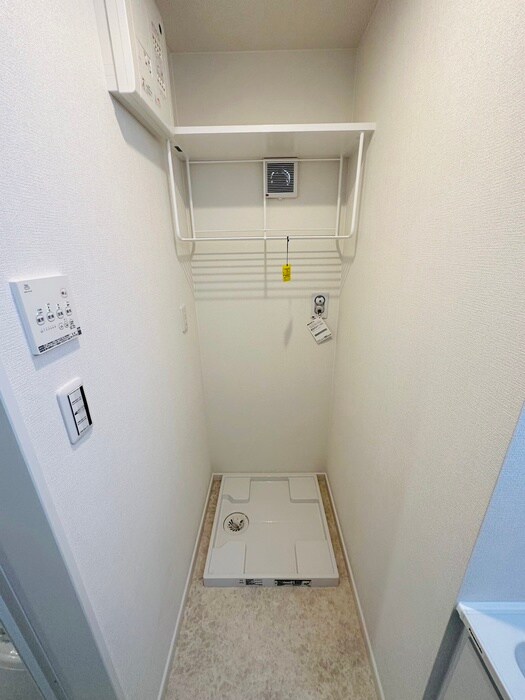 物件内観写真22　(洗濯機置場)