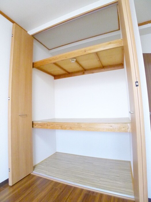 物件内観写真11　(収納)