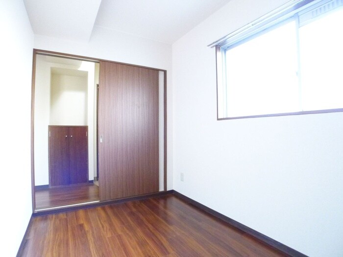 物件内観写真17　(居室)