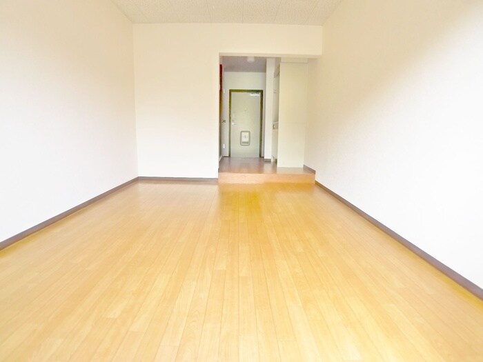 物件内観写真5　(居室)