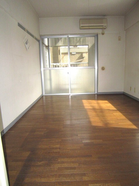 物件内観写真11　(居室)