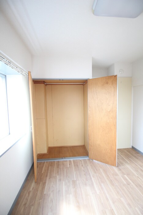 物件内観写真13　(収納)