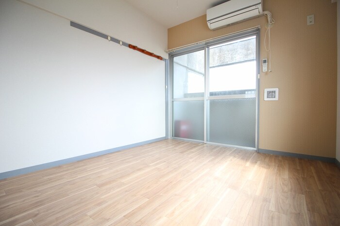 物件内観写真14　(居室)