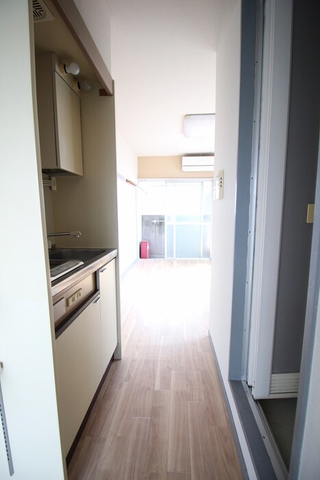 物件内観写真19　(廊下)