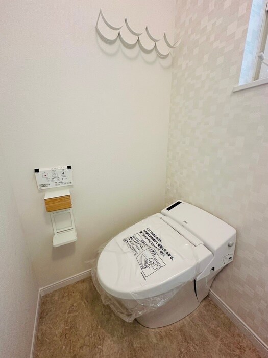 物件内観写真12　(トイレ)