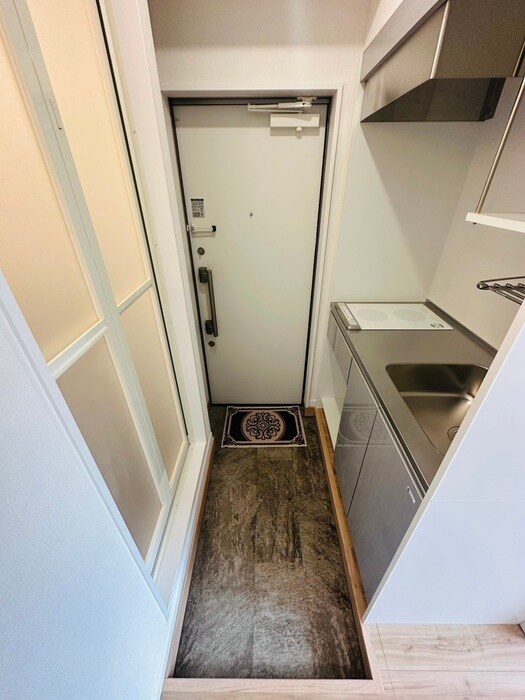 物件内観写真16　(玄関)