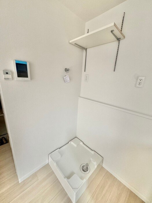 物件内観写真17　(洗濯機置場)