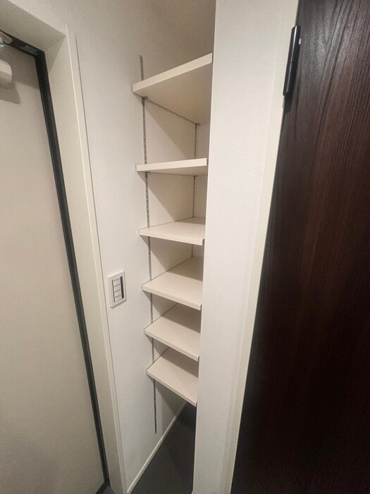 物件内観写真8　(靴箱)