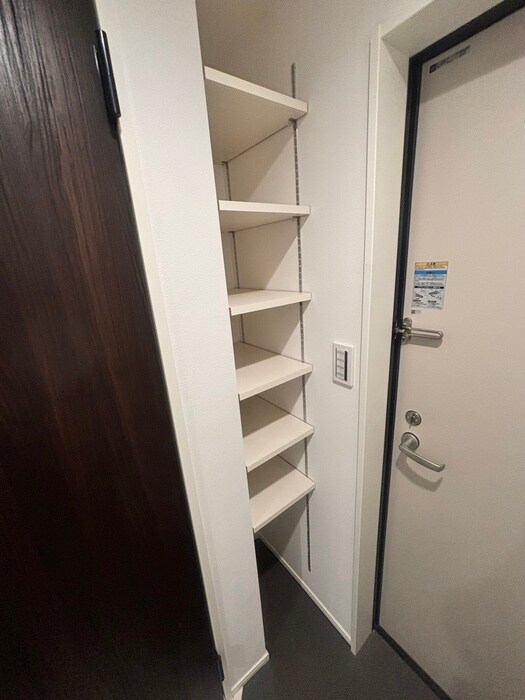 物件内観写真8　(靴箱)