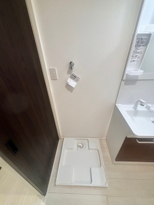 物件内観写真11　(洗濯機置場)