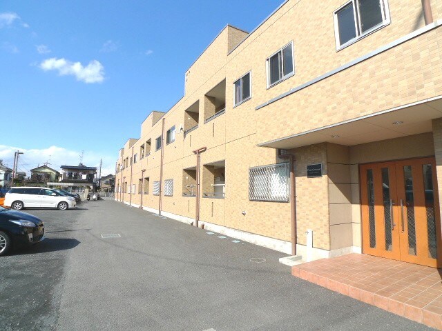 物件外観写真4　(駐車場)