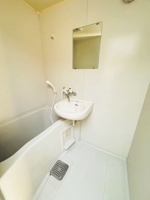 物件内観写真12　(バス／シャワールーム等)