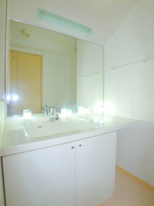 物件内観写真13　(洗面)