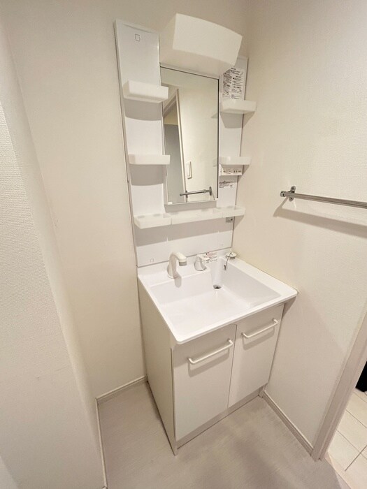 物件内観写真11　(洗面)