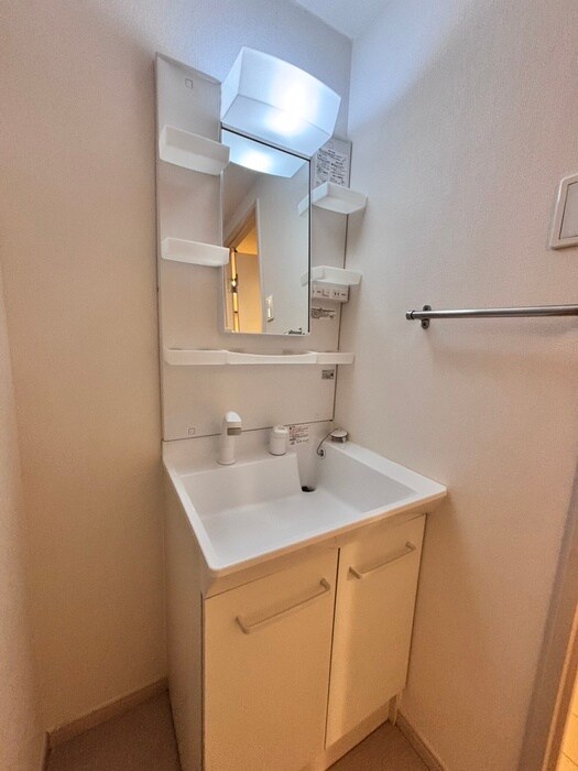 物件内観写真16　(洗面)