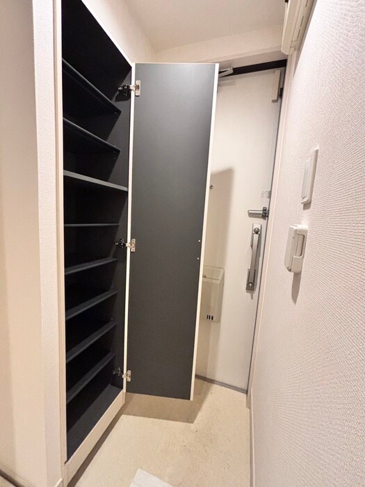 物件内観写真21　(玄関)