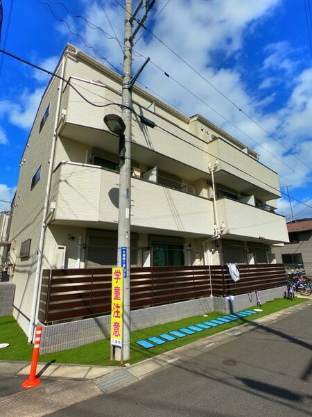 Operation Bonheur 八潮外観写真