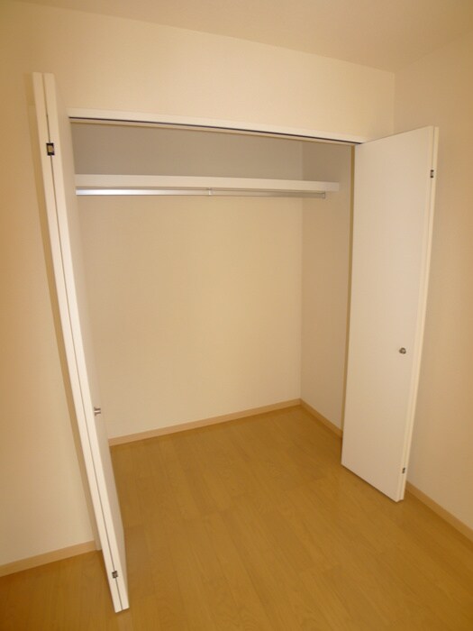 物件内観写真8　(収納)