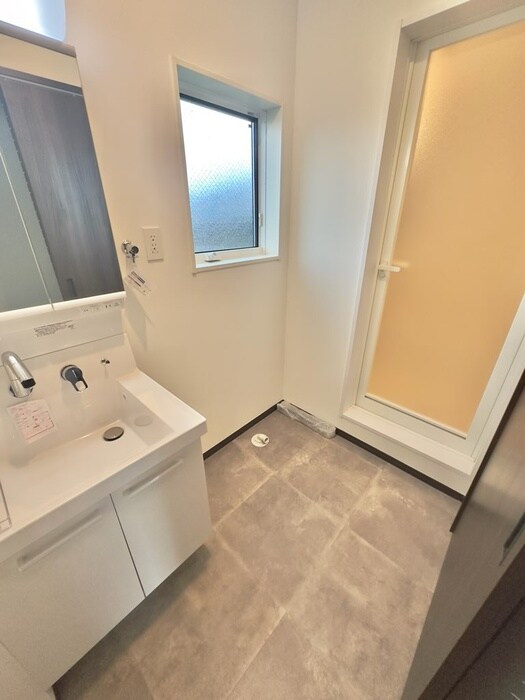 物件内観写真17　(洗濯機置場)