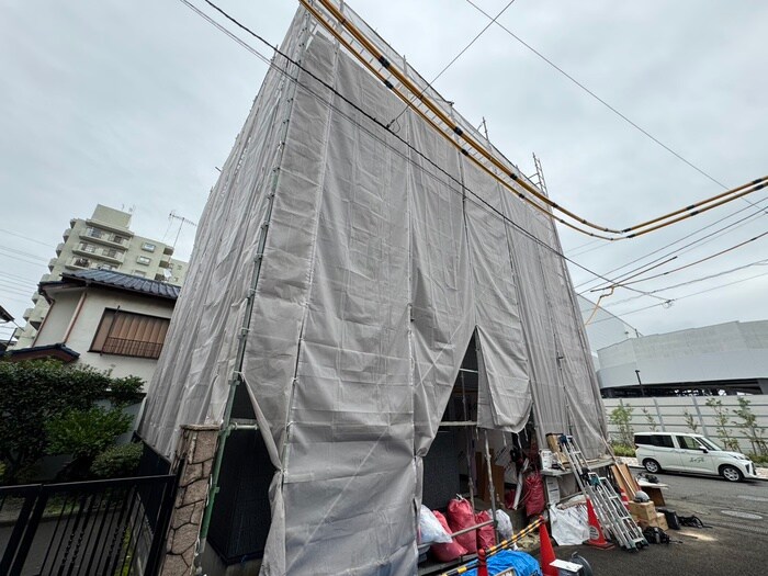 物件外観写真1　(建築中)